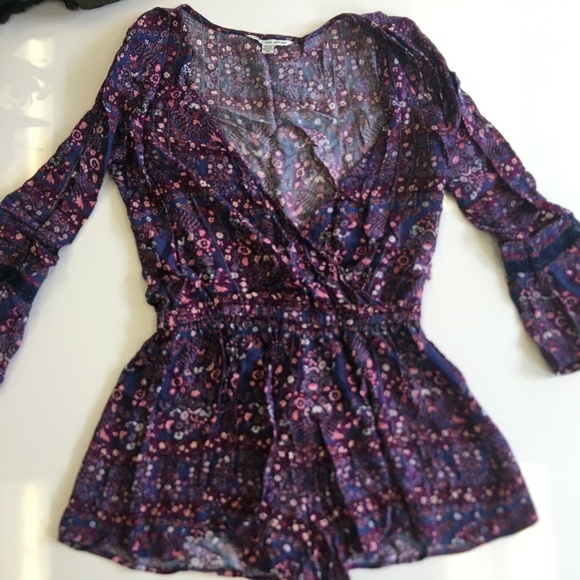 American Eagle Bell Sleeve Floral Romper Sz. Small - Picture 2 of 6
